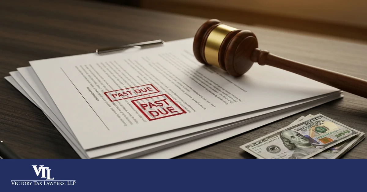 IRS penalty notices stamped past due next to a gavel and US currency, showing the consequences of unfiled tax returns