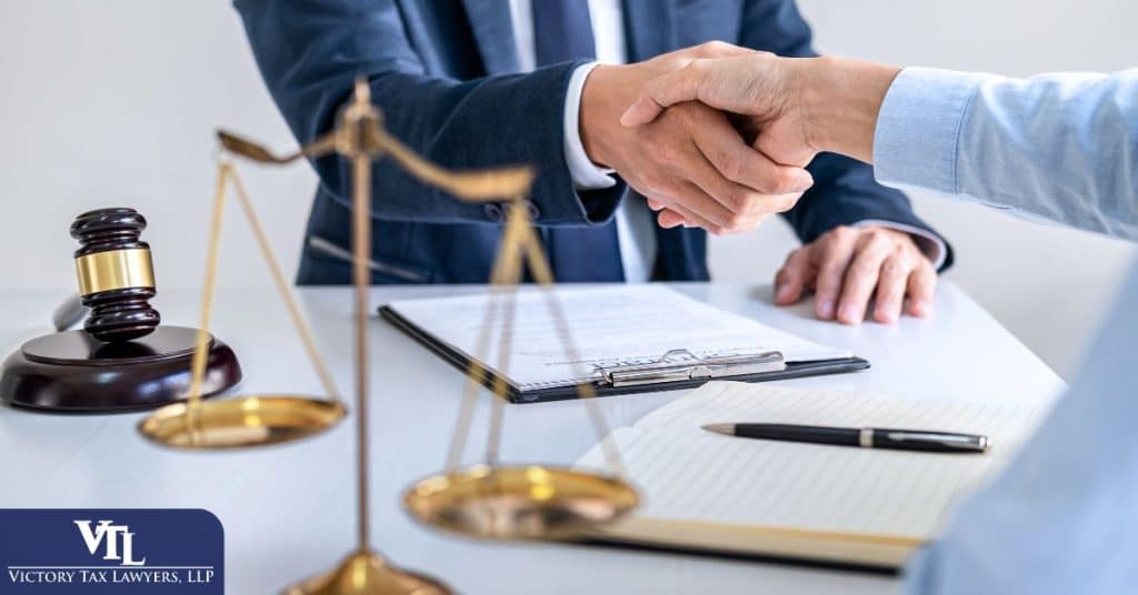 When to Consult a Tax Lawyer